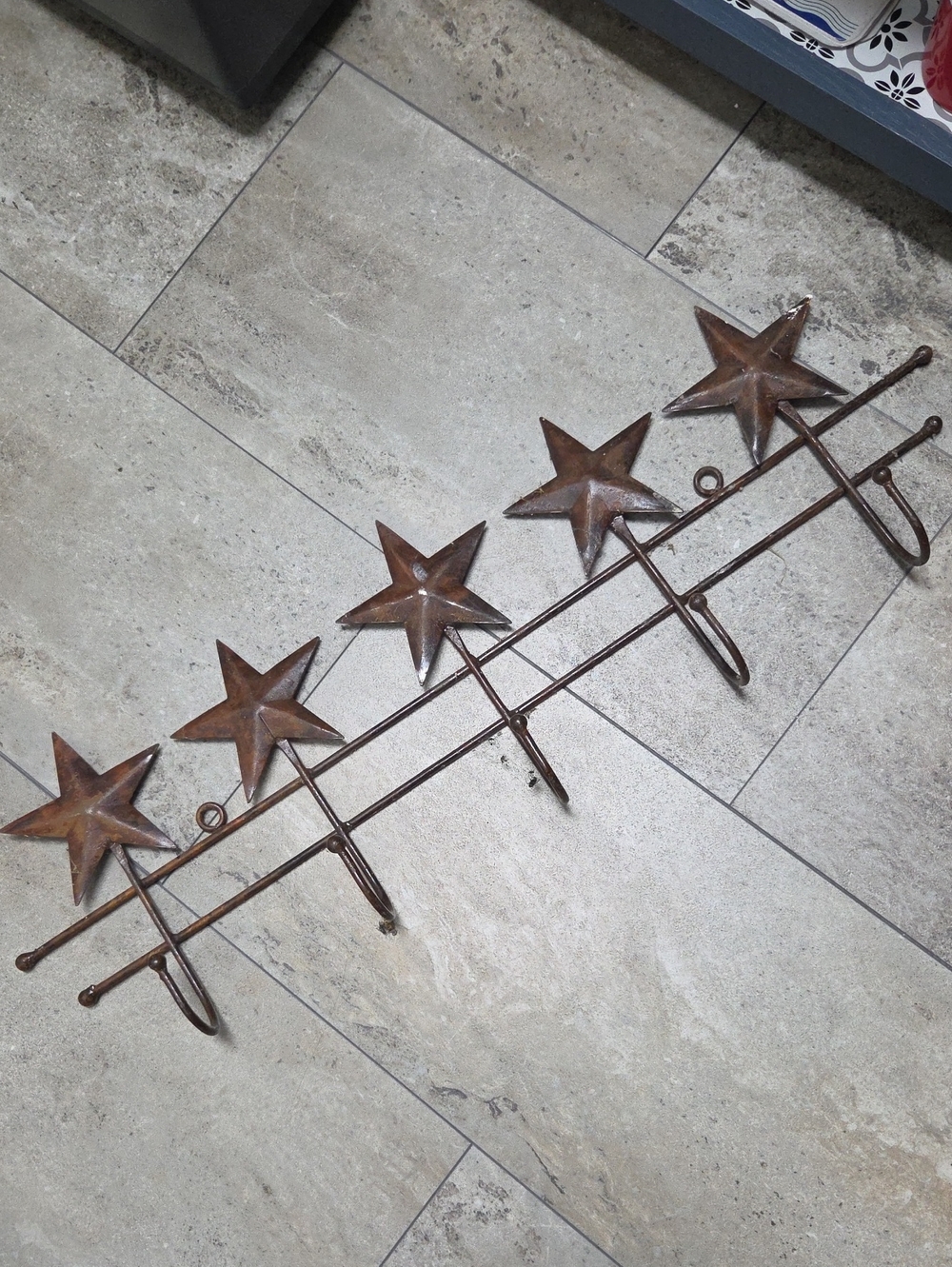 Rustic Star Wall Hook Rack - Brown